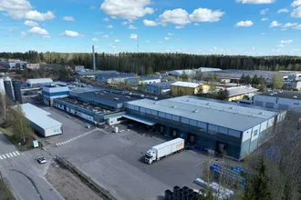 BMI Suomen tehdaan Espoossa tuottaa Icopalin bitumikermejä